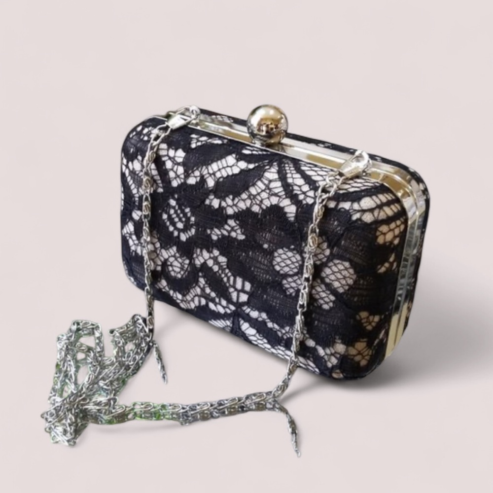 LACE CLUTCH evening bag
